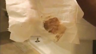 BBW ebony pooping in hte toilet