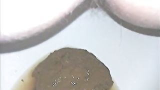 Amateur compilation of sexy wifes that are pooping
