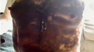 Amateur webcam girl fingering her pussy