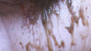 She farted with fresh shit from her ass