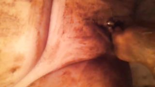 Fisting her nasty pussy made her squirt