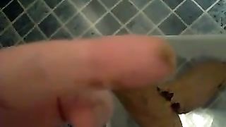 Amateur bbw woman shitting in a lunch box