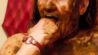 Hot mature woman masturbating rough with scat