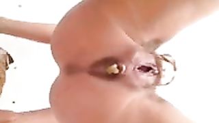 Seeing dirty milf pooping on bowl cam