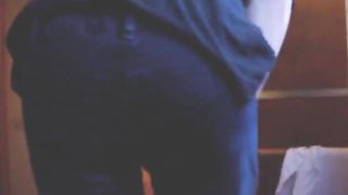 Sexy milf pooping in her jeans