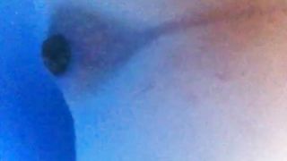 Sexy slut records herself while pooping