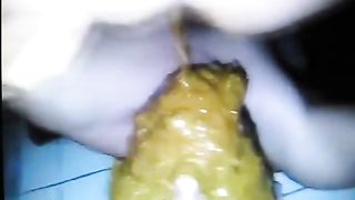 Liquid shit on boyfriends face