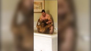 Amateur chubby couple smearing shit
