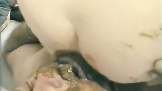 Amateur couple doing sixty nine with poop