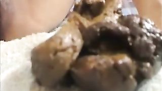 Huge pile of poop from sexy babe