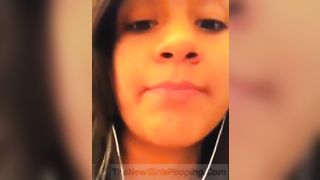 18 year old teen pooping in toilet