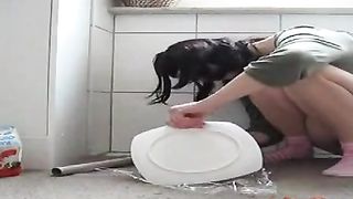 Sexy teen shitting on her candy