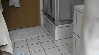 Chubby milf peeing on bathroom floor