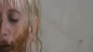 Blonde milf washing that fresh poop