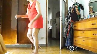 Romanian granny dancing while peeing