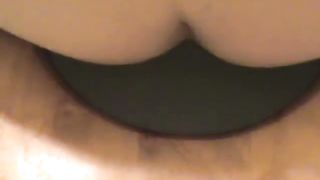 Hot girl caught shitting