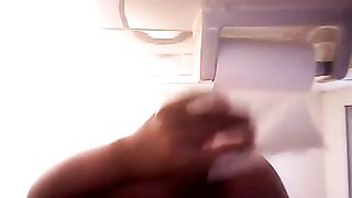 Amateur girl with a big ass pooping