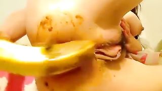 Beautiful teen masturbating and fisting