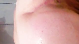 Fat girl shitting for webcam fans