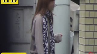 Mix of Japanese girls pooping slowly