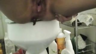 Shitting and teasing with hairy pussy
