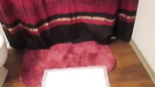 Amateur girl shitting in doggy style slowly