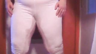 Shitting in white pants slowly