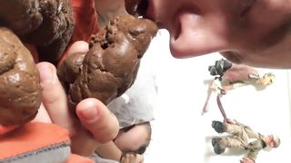 She lets her boyfriend to suck her turd