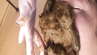 Hot Japanese mistress shitting on her slave