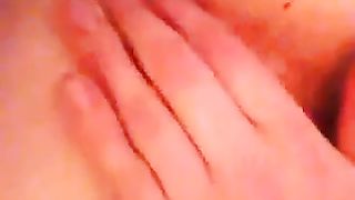 Amateur babe shitting slowly