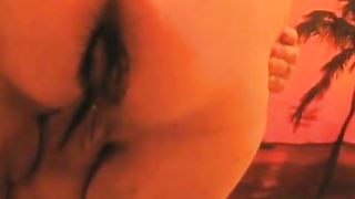 Mega fat babe shitting