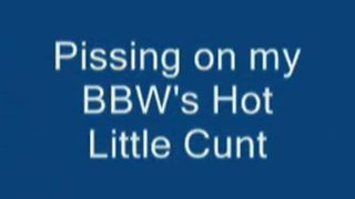 BBW wife peeing in bathtub