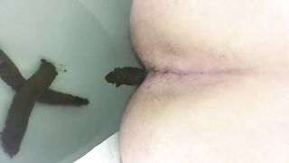 Fat wife shitting