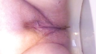 Hairy babe pooping slowly