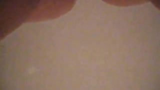 Fat girl peeing in bathtub