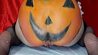 Shitting on halloween