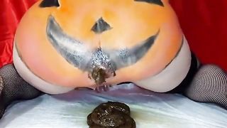 Shitting on halloween