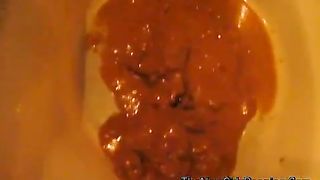 Mature fat woman shitting