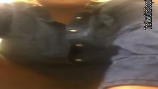 Bubble butt black girl pooping